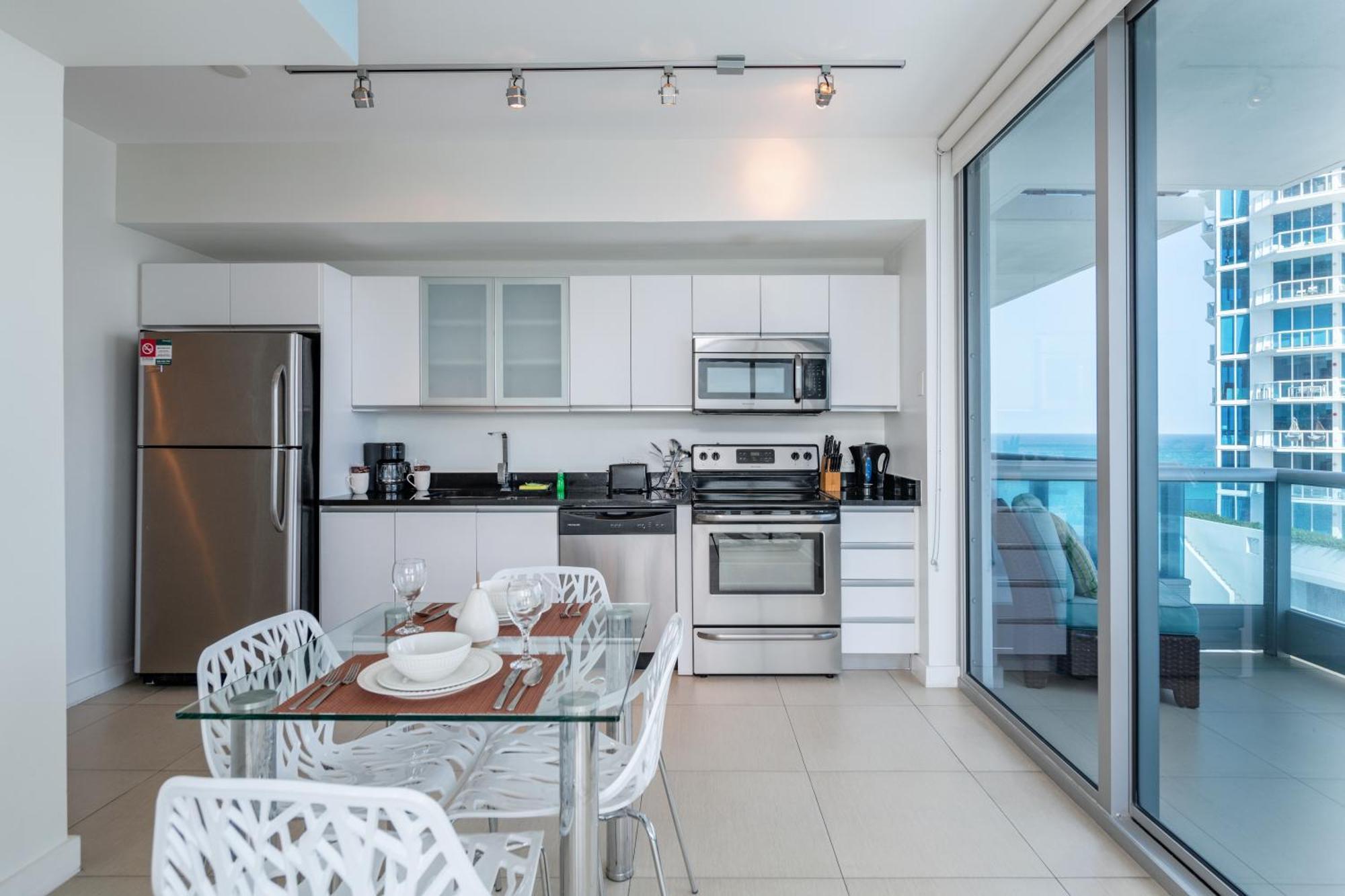Churchill Suites Monte Carlo Miami Beach Oda fotoğraf